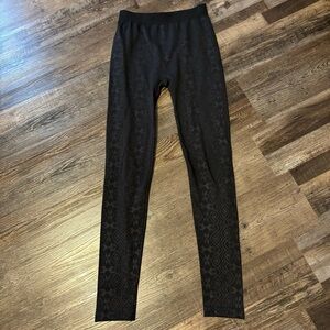 Black Patterned Leggings, size M